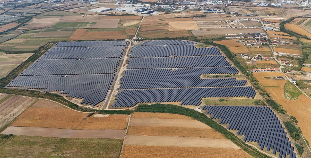 Econergy conectează la rețeaua electrică proiectul fotovoltaic Oradea de 87 MW din România