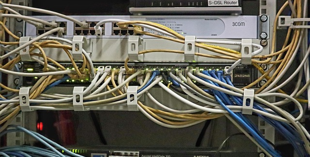 Dispozitive IT recondiționate: o cale verde pentru administrația publică