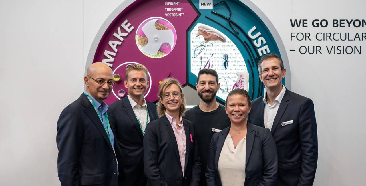 Evonik și Schneider Electric își unesc forțele pentru a avansa automatizarea și eficiența procesării și reciclării termoplasticelor