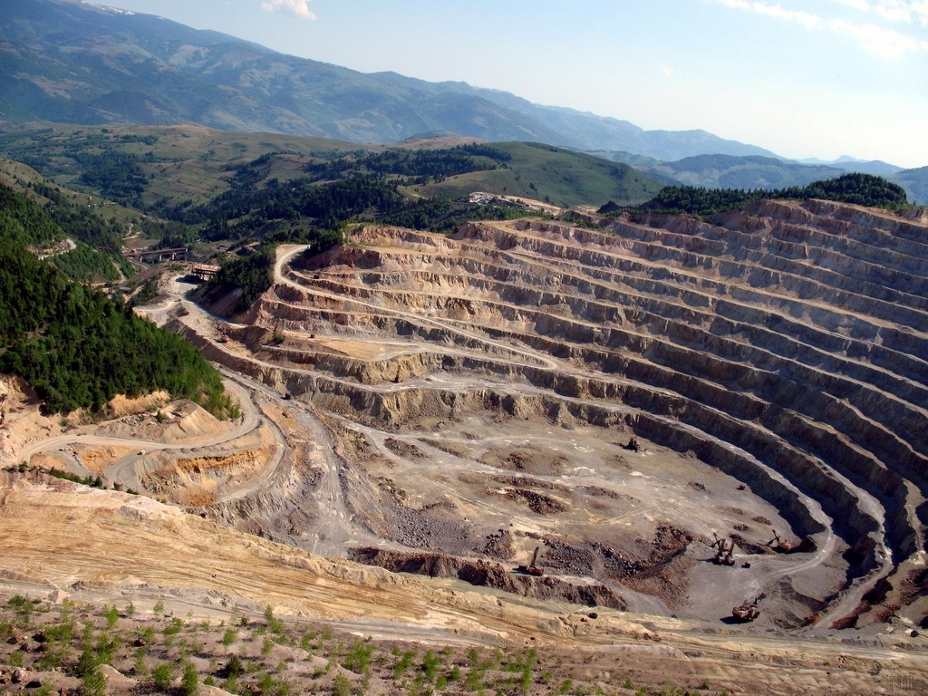 Deva Gold obligată să suspende organizarea de șantier la Certej