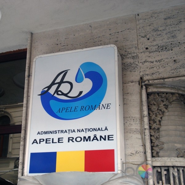A.N. ”Apele Române” intervine pentru limitarea efectelor produse de poluarea accidentală produsă de S.C. FORTUS S.A. Iași