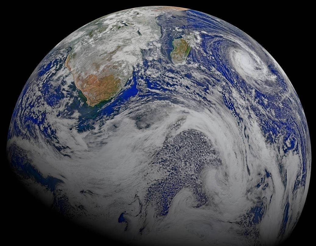 Sudul Africii și furtună pe oceanul Indian - imaginea săptămânii la NASA